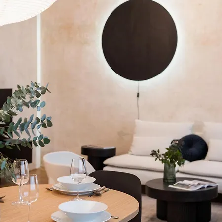 Appartement Ocarljivo Mirno Stanovanje V Ljubljani